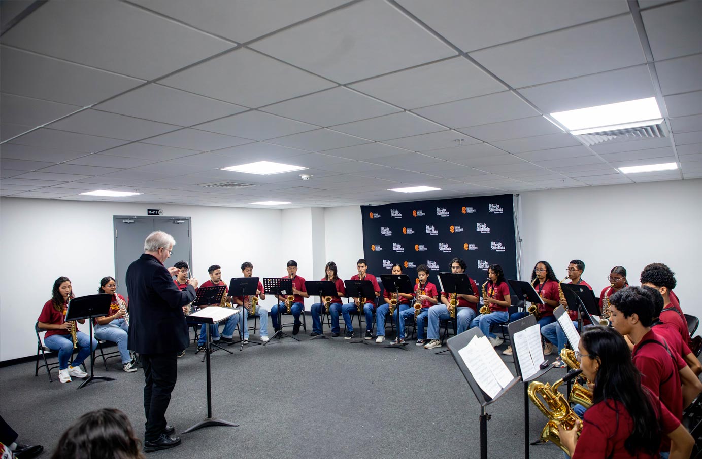 maestros-estudiantes-2024